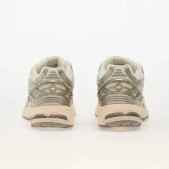 1906R Lifestyle Sneaker