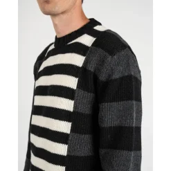 Round-neck Knitwear