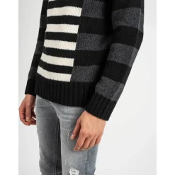 Round-neck Knitwear