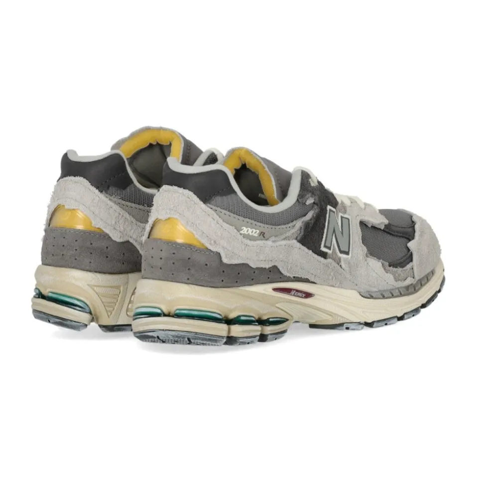 2002R Protection Pack Sneakers