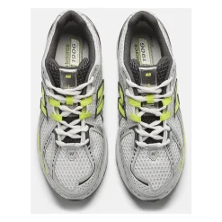 1906R Running Sneakers
