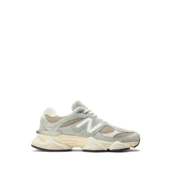 Running Shoes