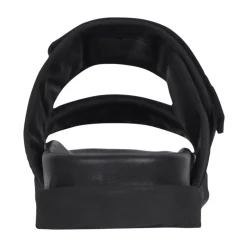 Sandalen met gekruiste bandjes en grove zool