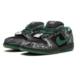 SB Dunk Low There Skateboards