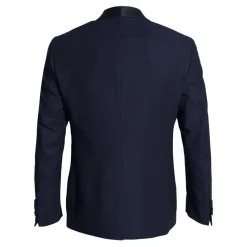 Shawl-lapel smoking