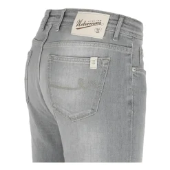Slim-fit Jeans