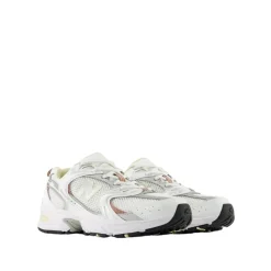 530 Sneakers