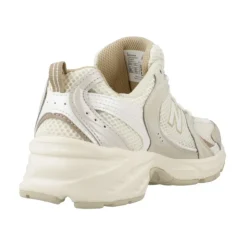 530 Sneakers