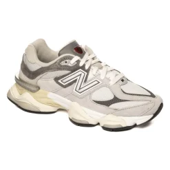 9060 Sneakers