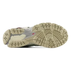 1906 Sneakers