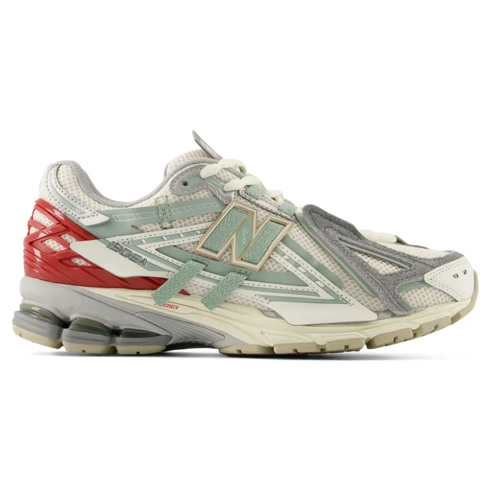1906 Sneakers