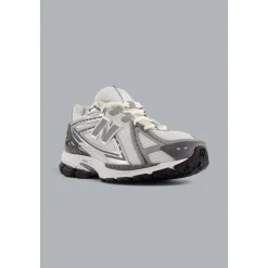 1906 Sneakers