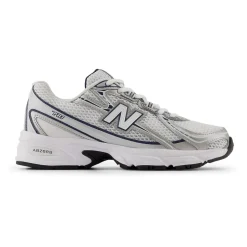 740 Sneakers