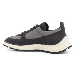 Squash Sneaker