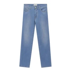 Straight Jeans
