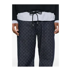 Straight Jeans