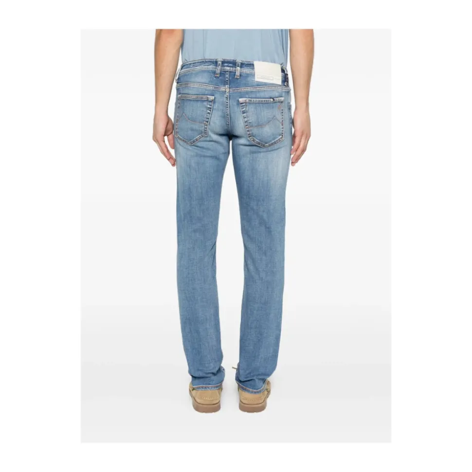 Straight Jeans