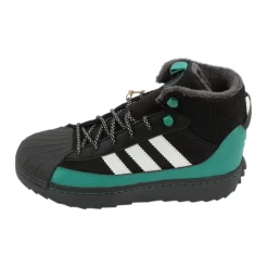 Superstar Winter Trek