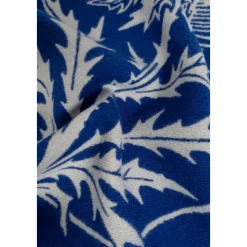 Thistle Shield Wool Scarf