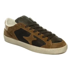 Timeless Sneaker