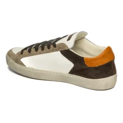 Timeless Sneaker