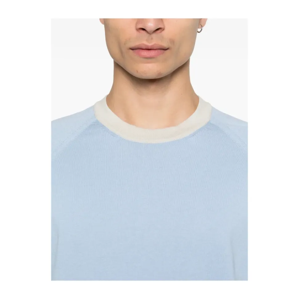 T-shirt van gebreid materiaal met korte mouwen en ronde hals