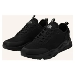 UADS Lo-Top Sneakers