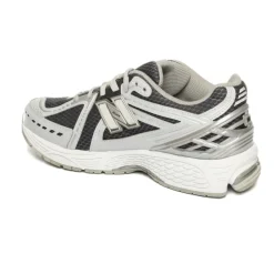 1906U Sneaker