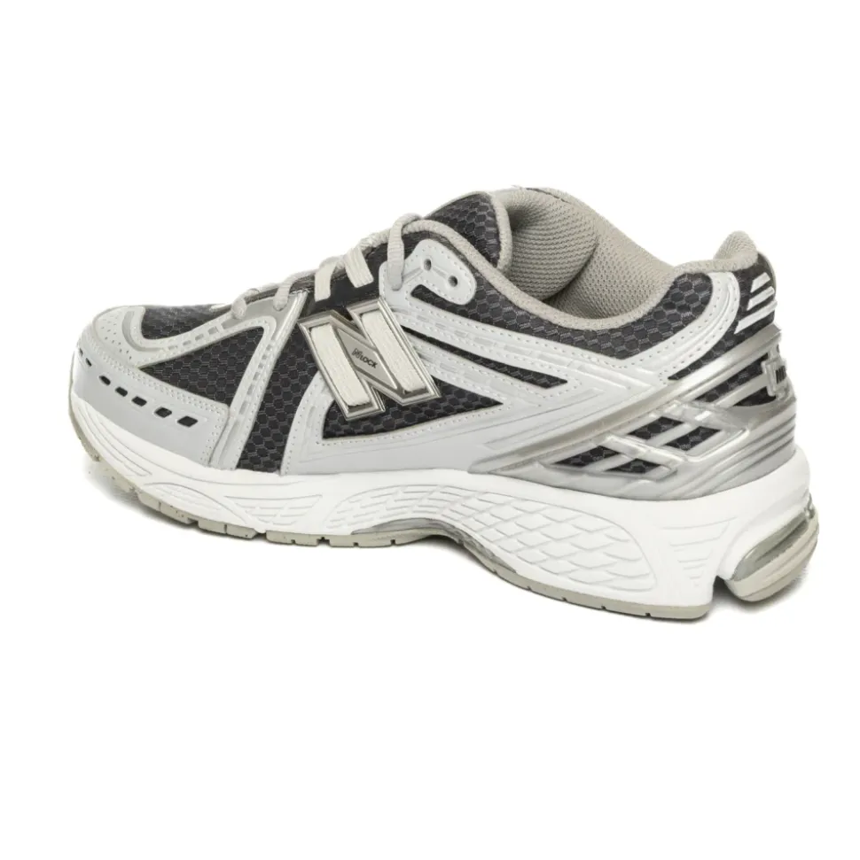 1906U Sneaker
