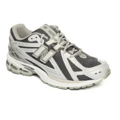 1906U Sneaker