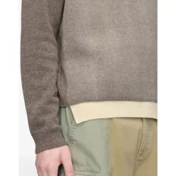 V-neck Knitwear