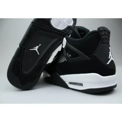 White Thunder Retro Sneakers