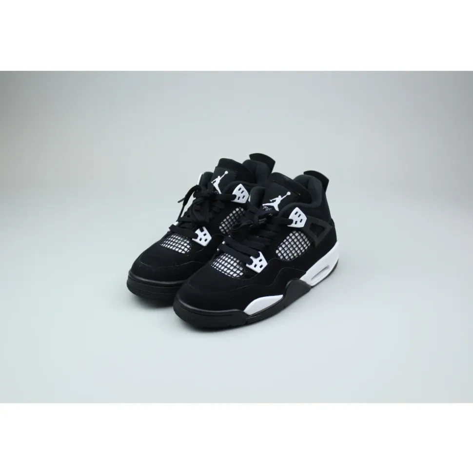 White Thunder Retro Sneakers