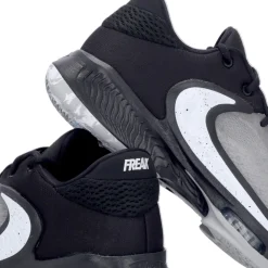 Zoom Freak 4 Basketbalschoen