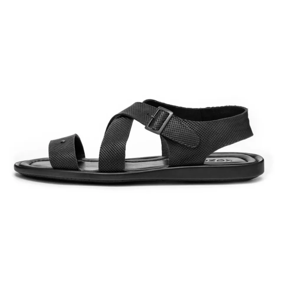 Zwarte sandalen voor heren.Dit product valt groot uit.